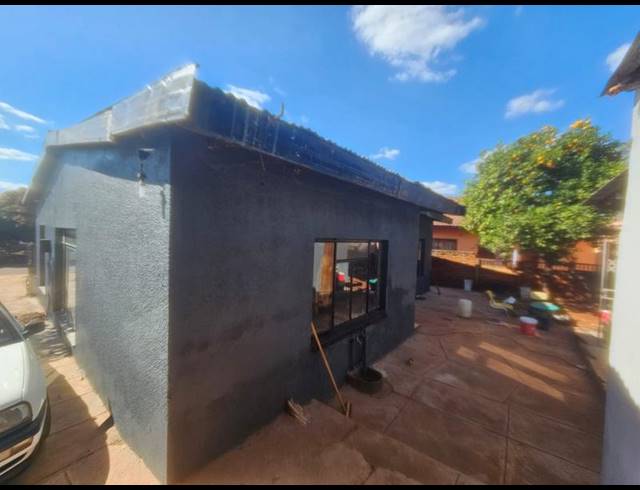 3 BEDROOM PROPERTY TO RENT IN SIBASA